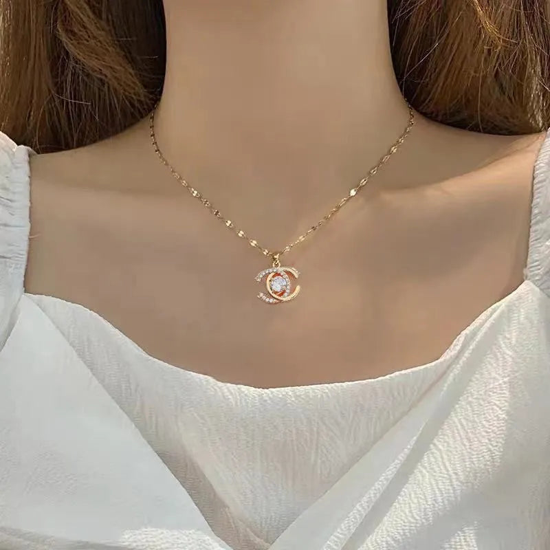 Double C Collarbone Necklace