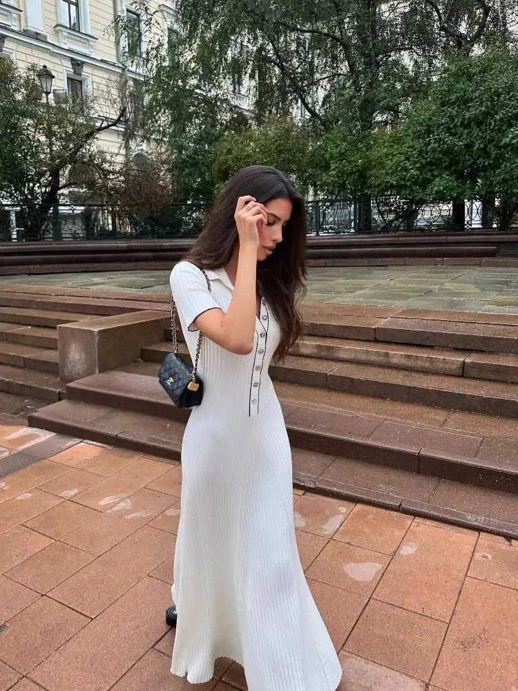 Elegant V-Neck Patchwork Knit Long Dress