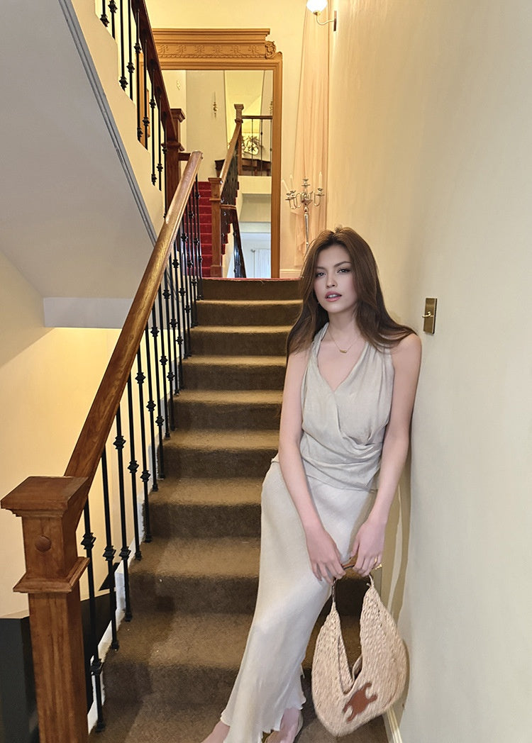 V-neck sleeveless halter undershirt female temperament top package hip fishtail skirt long skirt