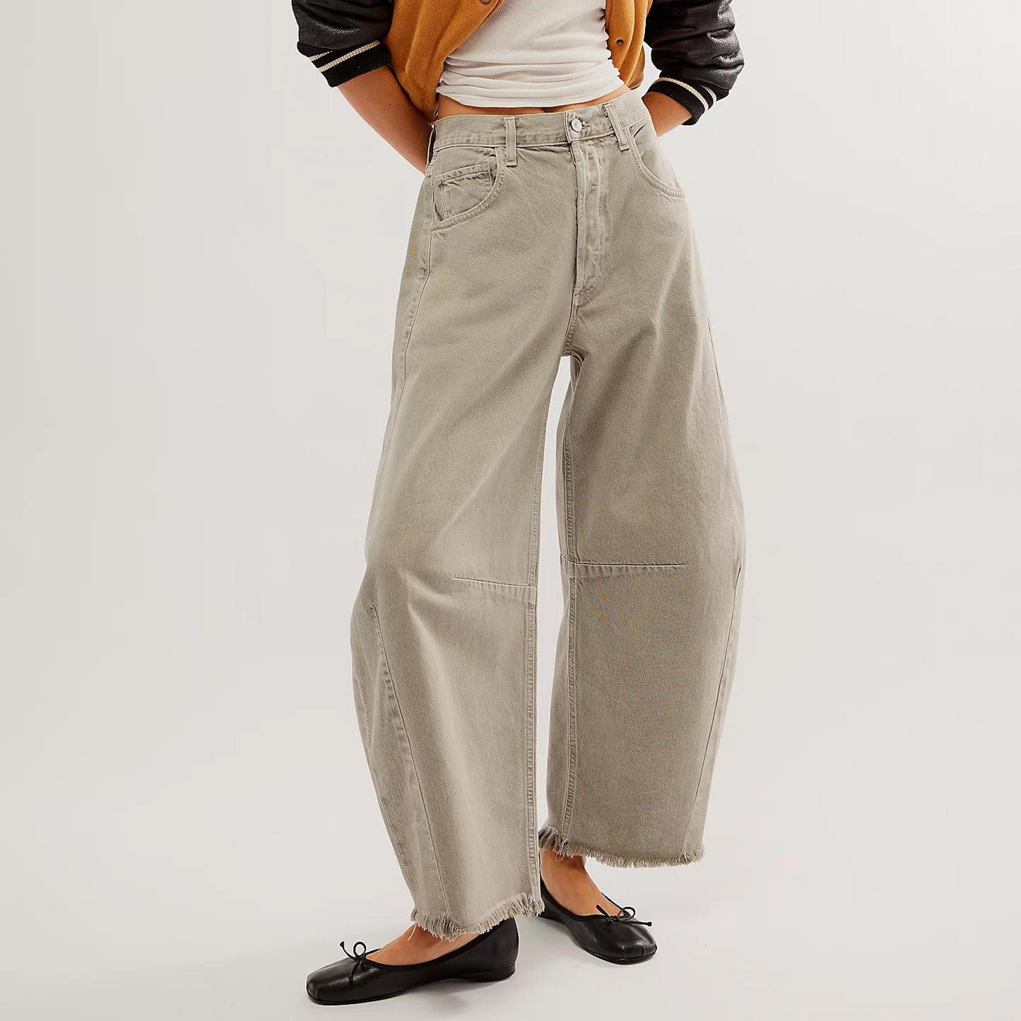 High-waisted loose-fitting straight leg pants