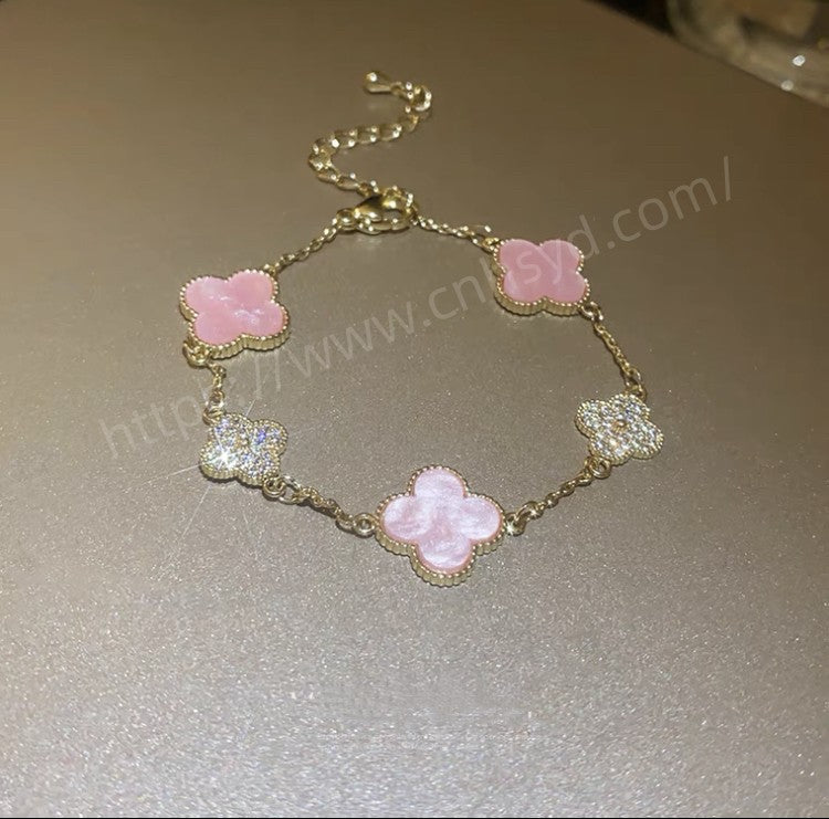 🎁Four Leaf Clover Bracelet✨