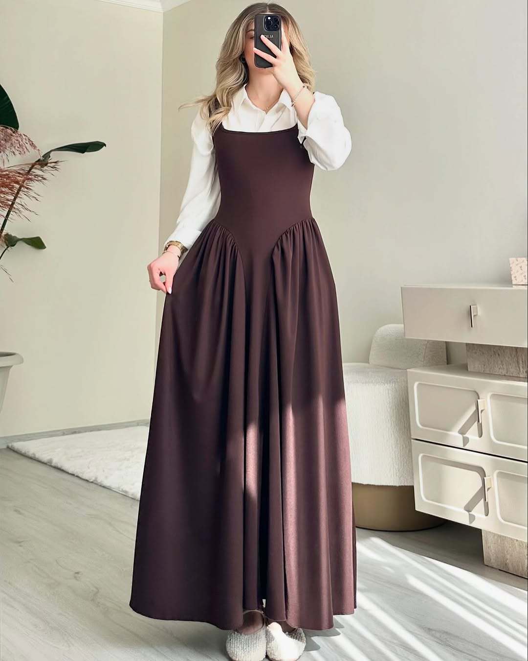 Sleeveless Pleated Slim Dress