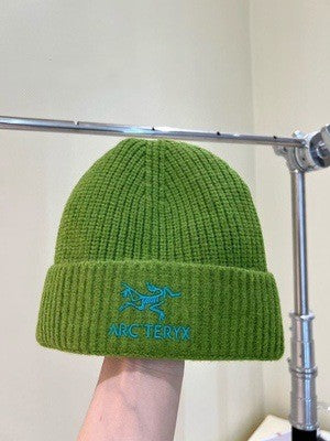 🎁Autumn and Winter Knitted Hat✨