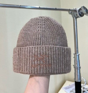 🎁Autumn and Winter Knitted Hat✨