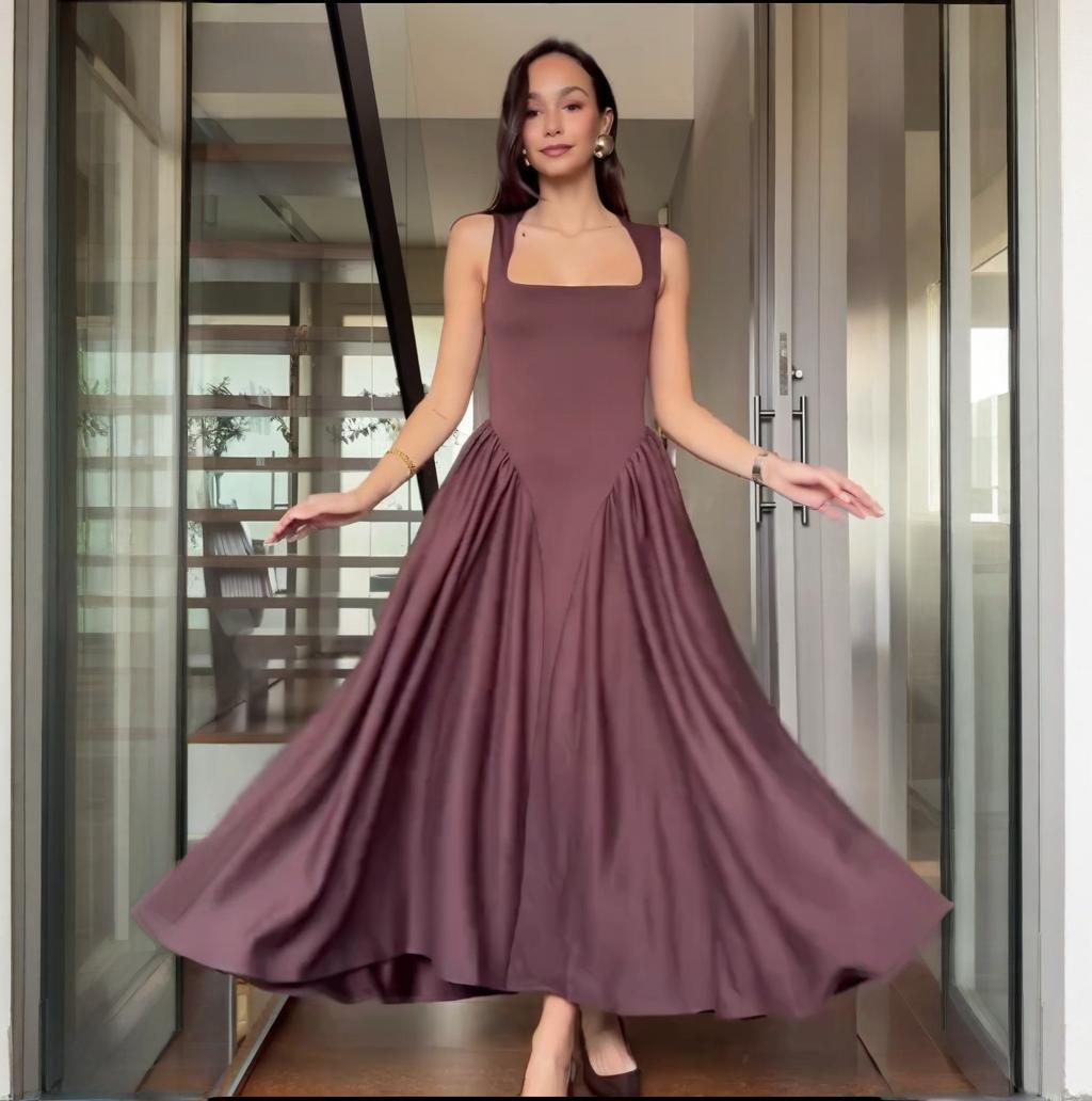 Sleeveless Pleated Slim Dress