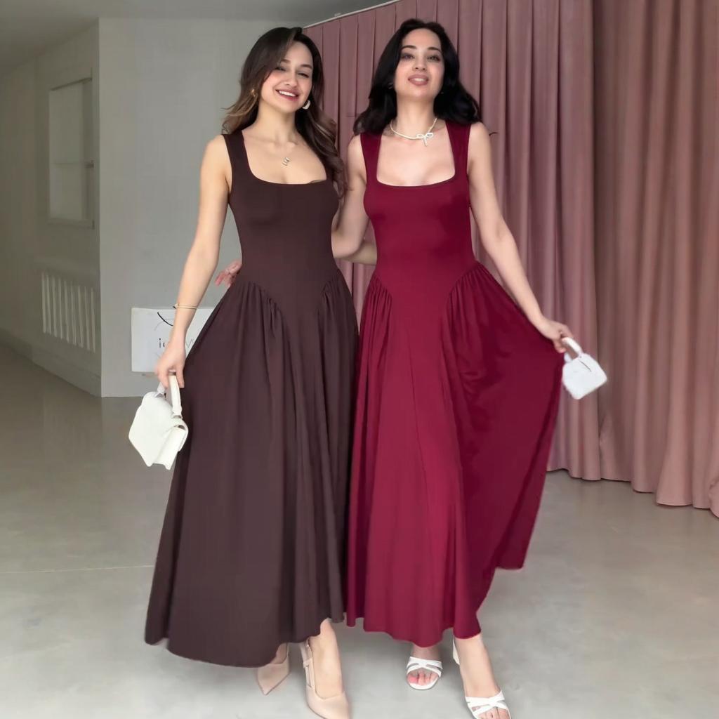 Sleeveless Pleated Slim Dress