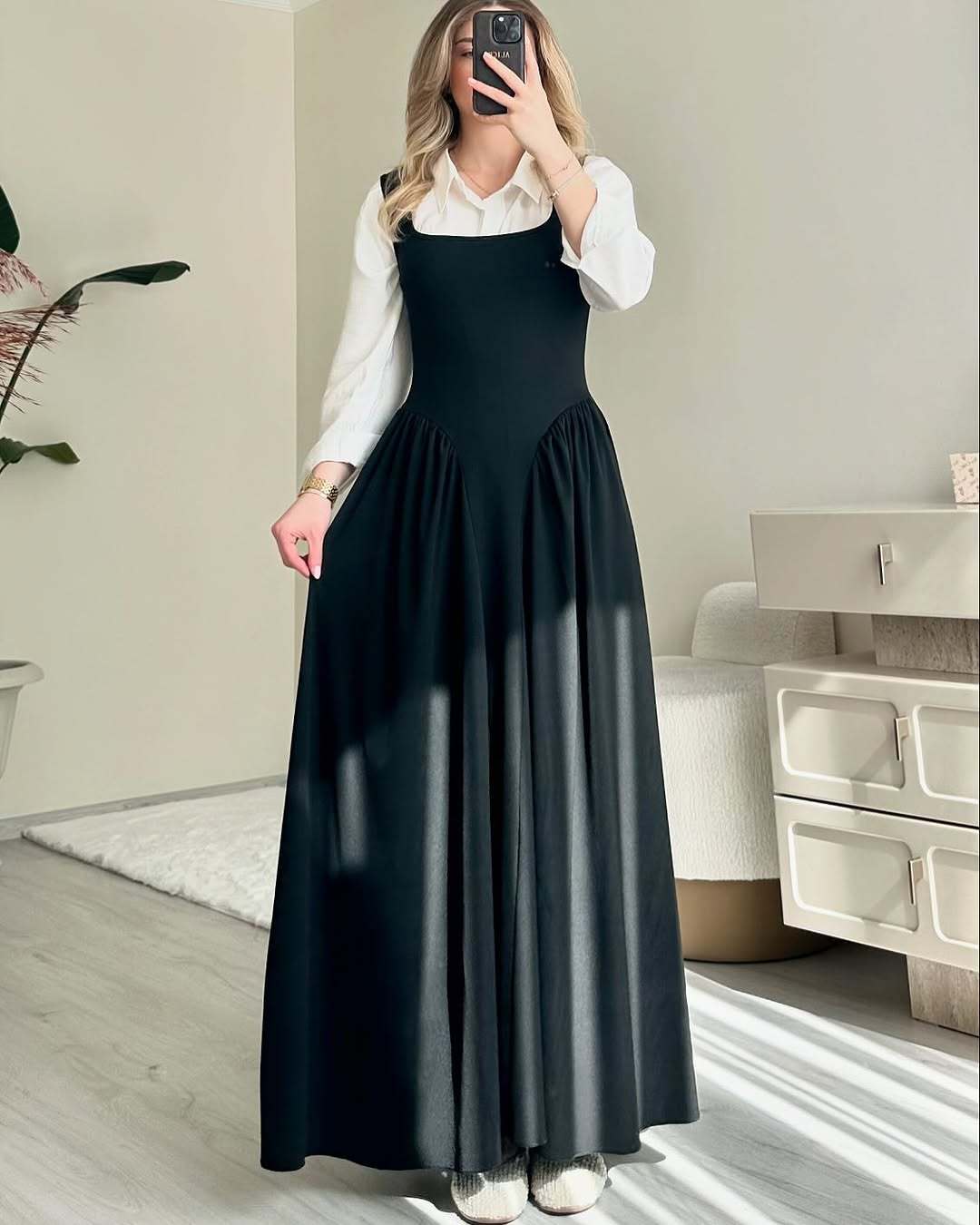 Sleeveless Pleated Slim Dress
