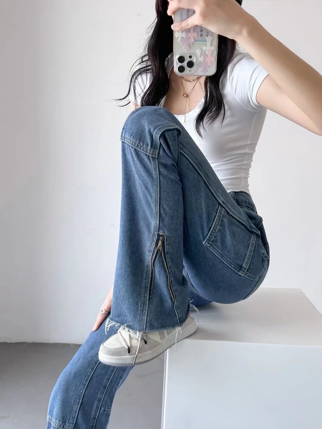 High-waisted loose-fitting straight leg pants