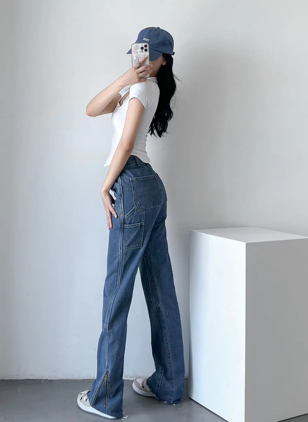 High-waisted loose-fitting straight leg pants
