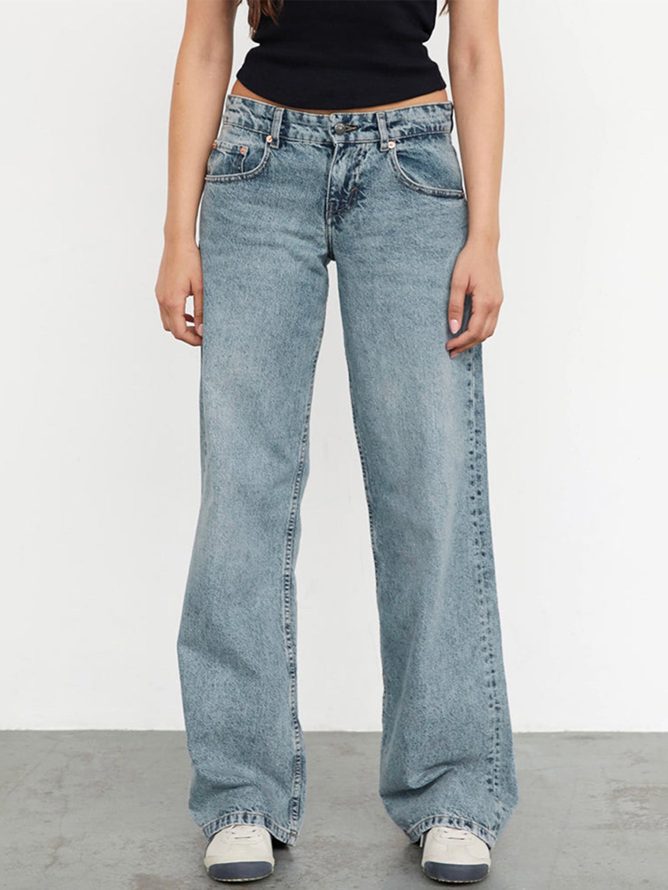 MIA Low-Rise Jeans