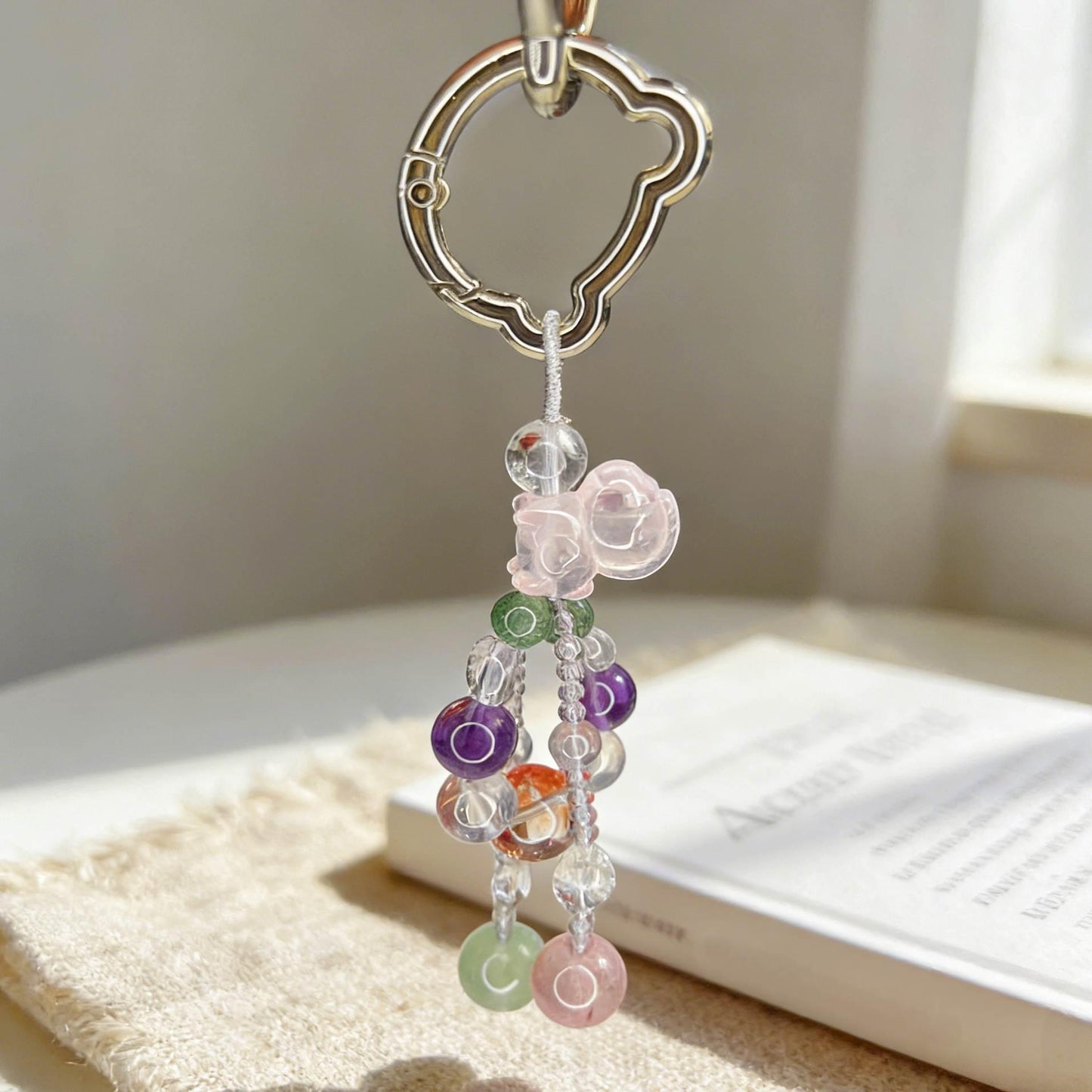 Natural Mixed Crystal Plum Blossom Keychain, Handmade Stone Bag Charm, Aesthetic Healing Crystal Pendant for Purse, Car & Phone Accessory