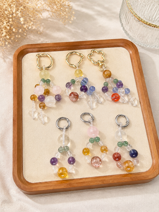 Natural Mixed Crystal Plum Blossom Keychain, Handmade Stone Bag Charm, Aesthetic Healing Crystal Pendant for Purse, Car & Phone Accessory