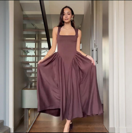 Sleeveless Pleated Slim Dress