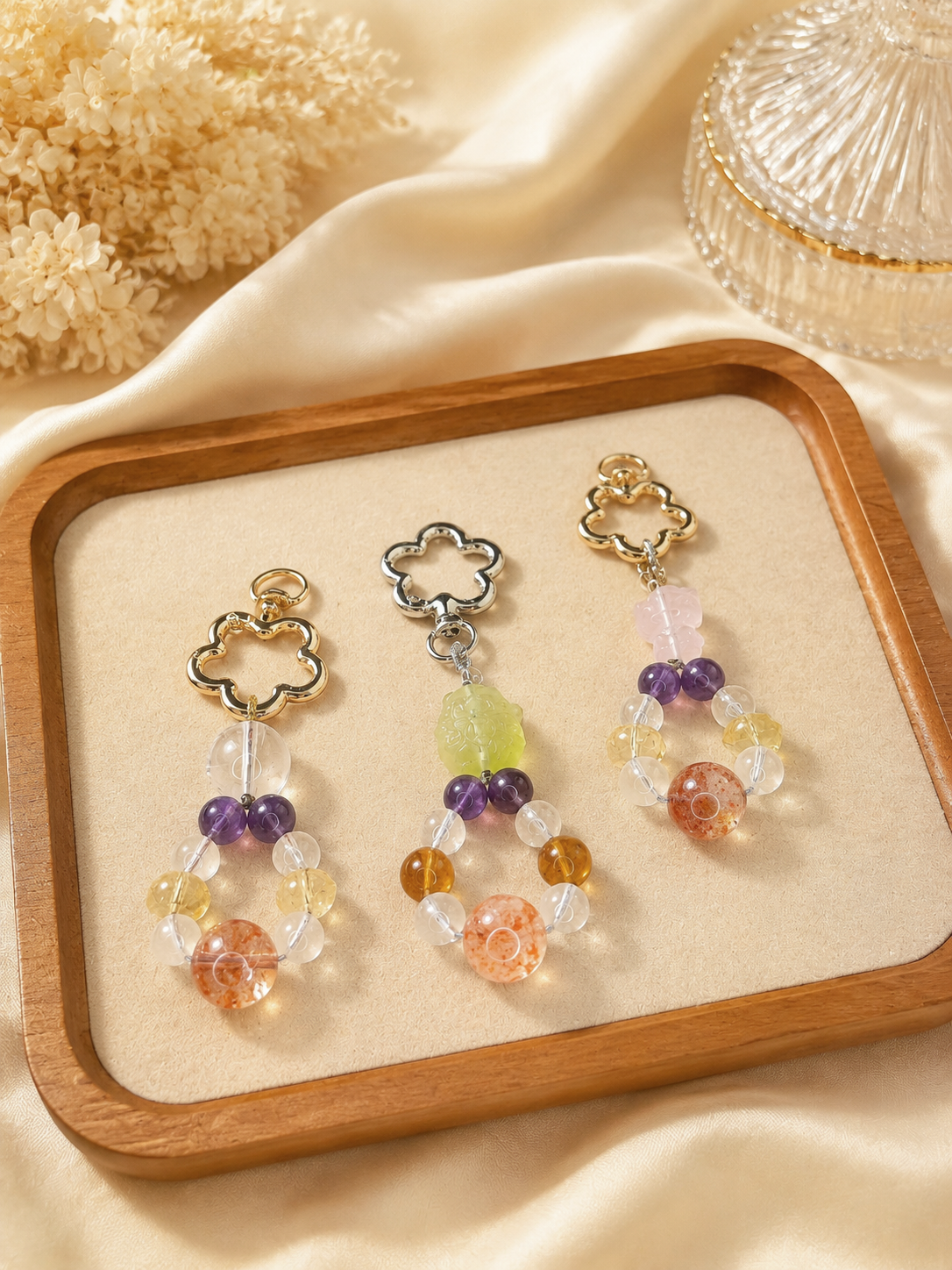 Natural Mixed Crystal Plum Blossom Keychain, Handmade Stone Bag Charm, Aesthetic Healing Crystal Pendant for Purse, Car & Phone Accessory