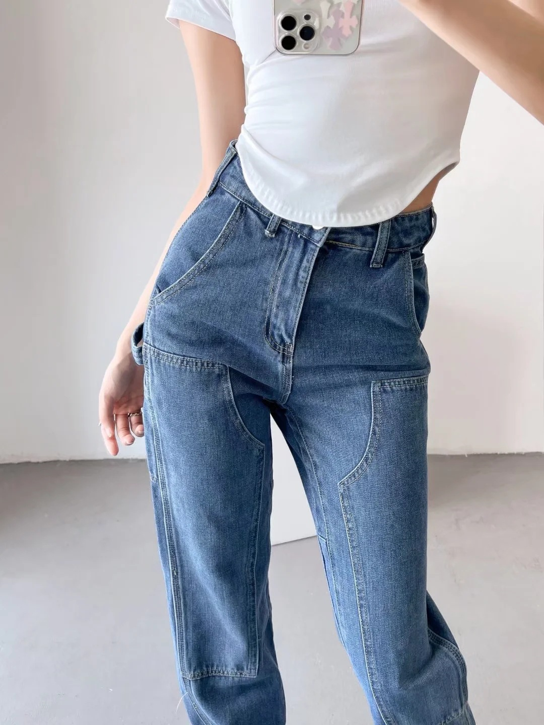 High-waisted loose-fitting straight leg pants